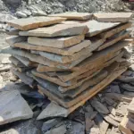 Плитняк Златолит Уральский крупный 1 м³ (12-15 м²), серицит 40-60 мм для мощения пошаговых и садовых дорожек